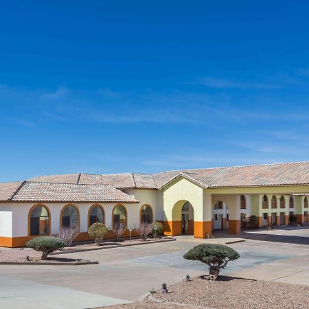 Days Inn By Wyndham Holbrook Exterior photo